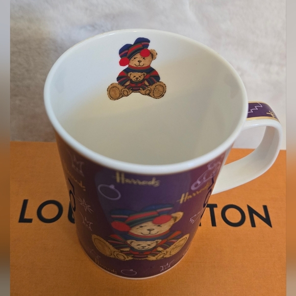 Harrods Fine Bone China Mug - Picture 3 of 6